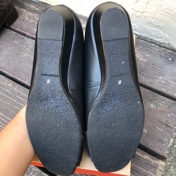 NEW! Black/red Flats - Picture 3 of 3